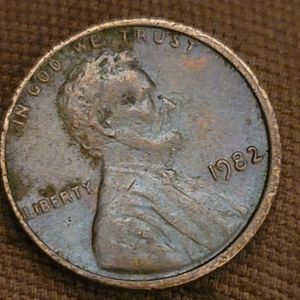 1982 small date penny bronze.